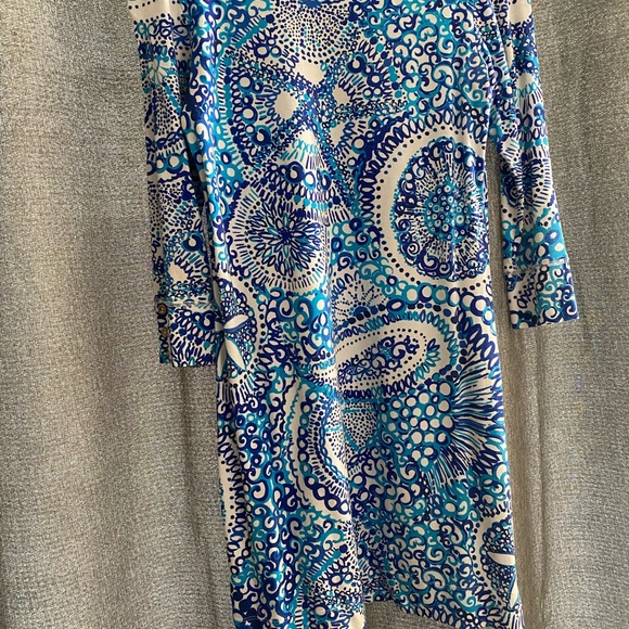 Medium Lilly Pulitzer Quarter Length Sleeve Dress Paisley with Button Detail - Picture 3 of 3